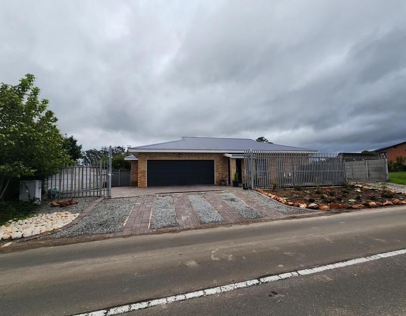 5 Bedroom Property for Sale in Die Bult Western Cape